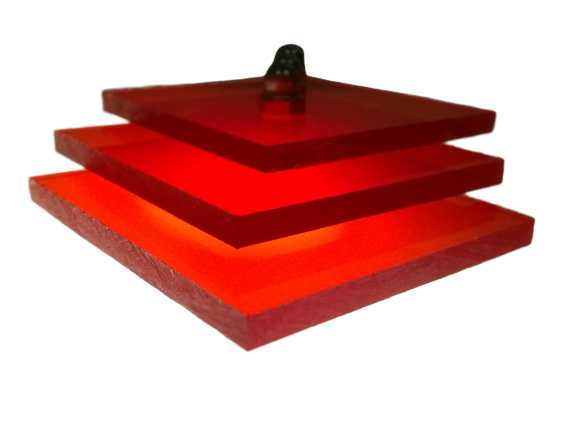 Поликарбонат монолитный красный 4 мм 2050х3050 мм
