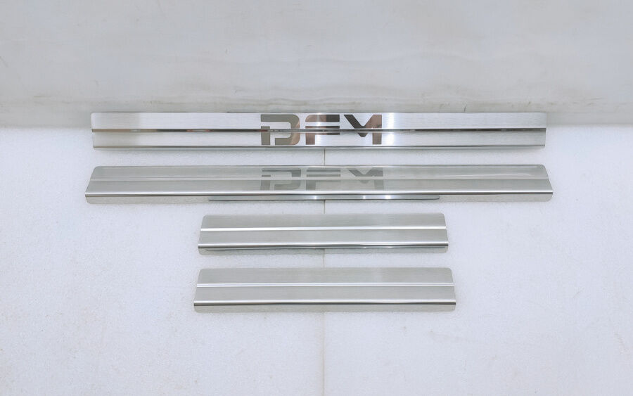 Накладки на пороги дверей с логотипом DFM (комплект) Rich.005 Новлайн Dongfeng DF6