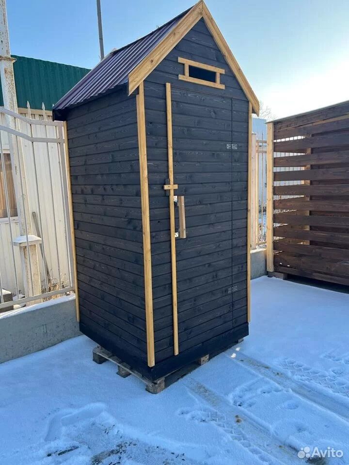 Туалет уличный дачный деревянный 1,1*1,2м #1