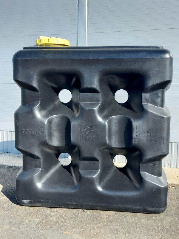 Изготовление бочки пластиковой 2000 литров прямоугольной для хранения воды и топлива